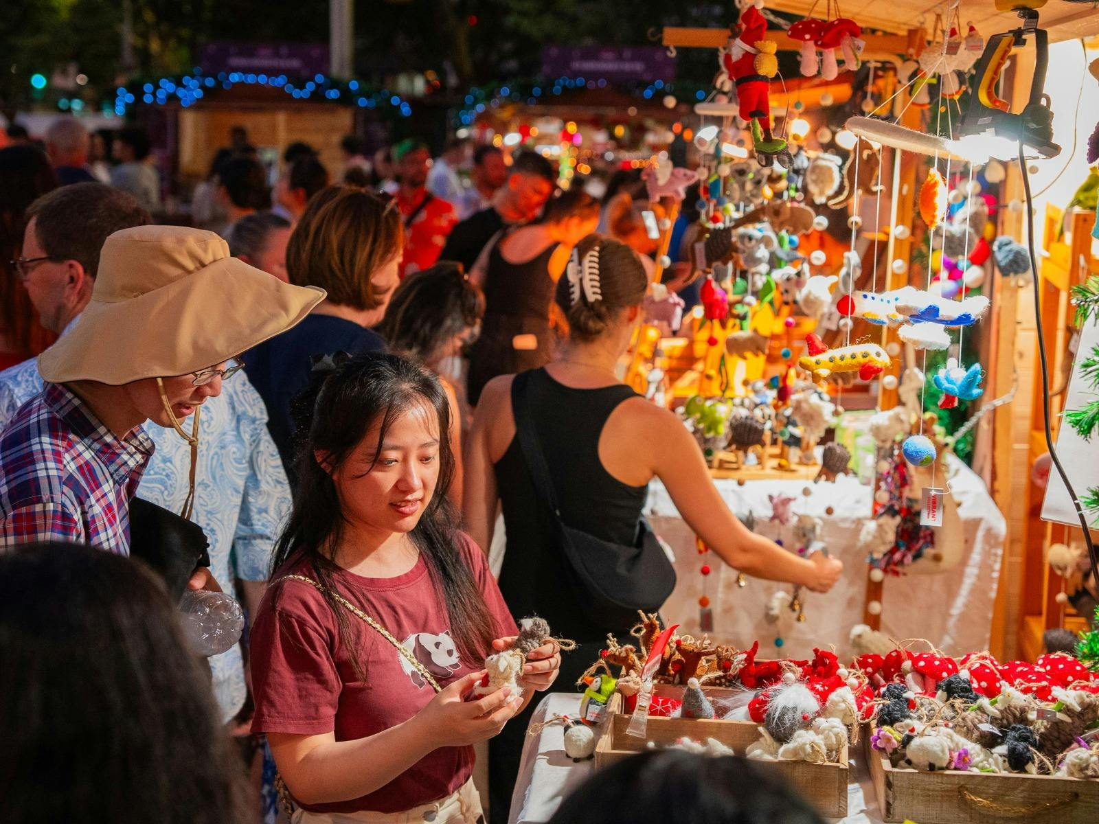 Wine & Distillery Village: A Christmas Village for Wine Lovers