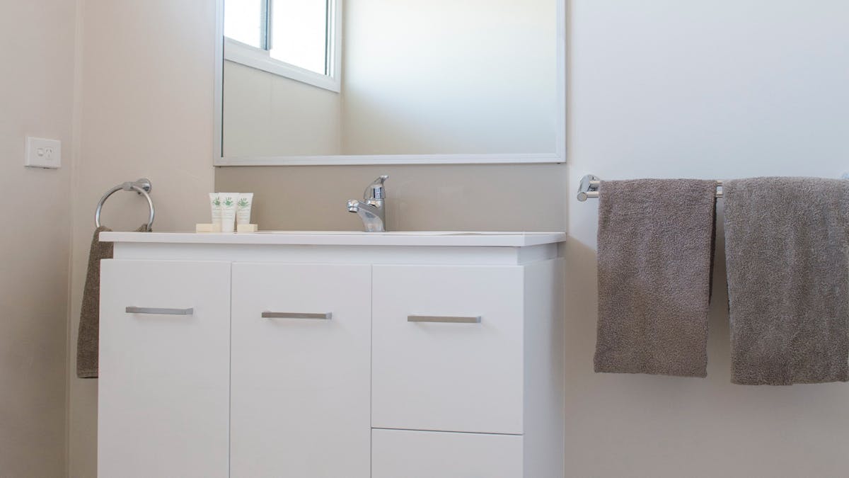 The Coach Inn – Bathroom