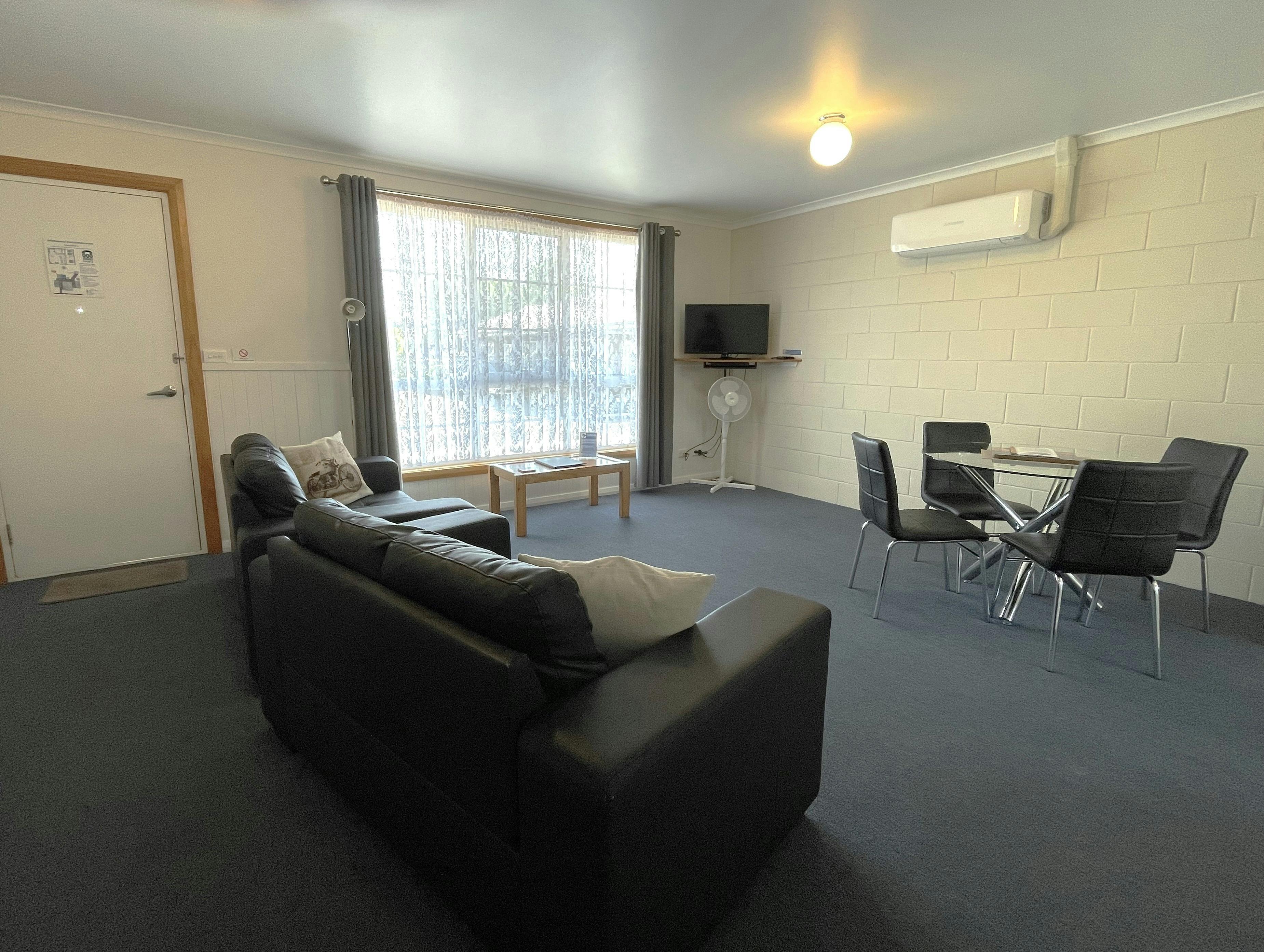 Castaway Holiday Apartments