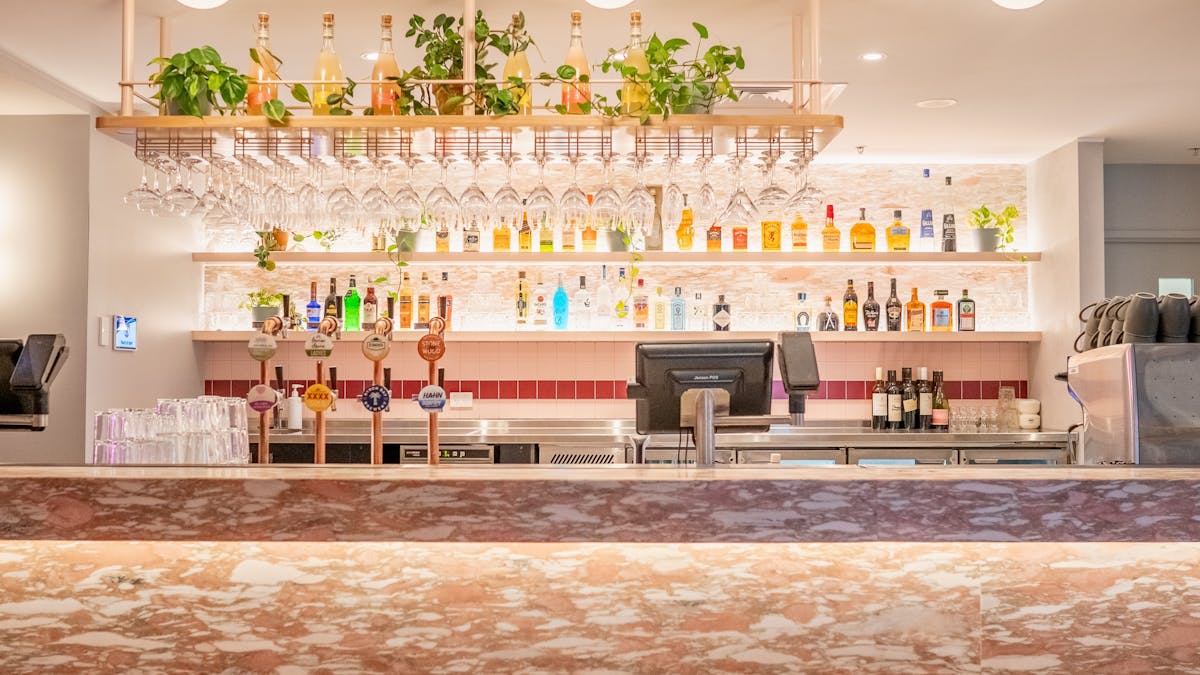 Level 1 bar