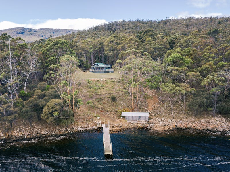St. Clairs, aerial view