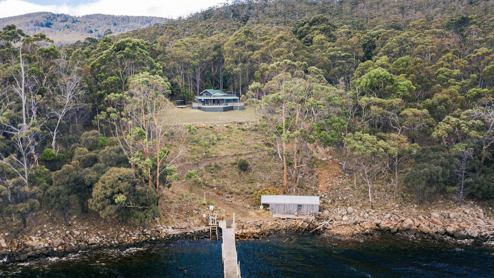 St. Clairs, aerial view
