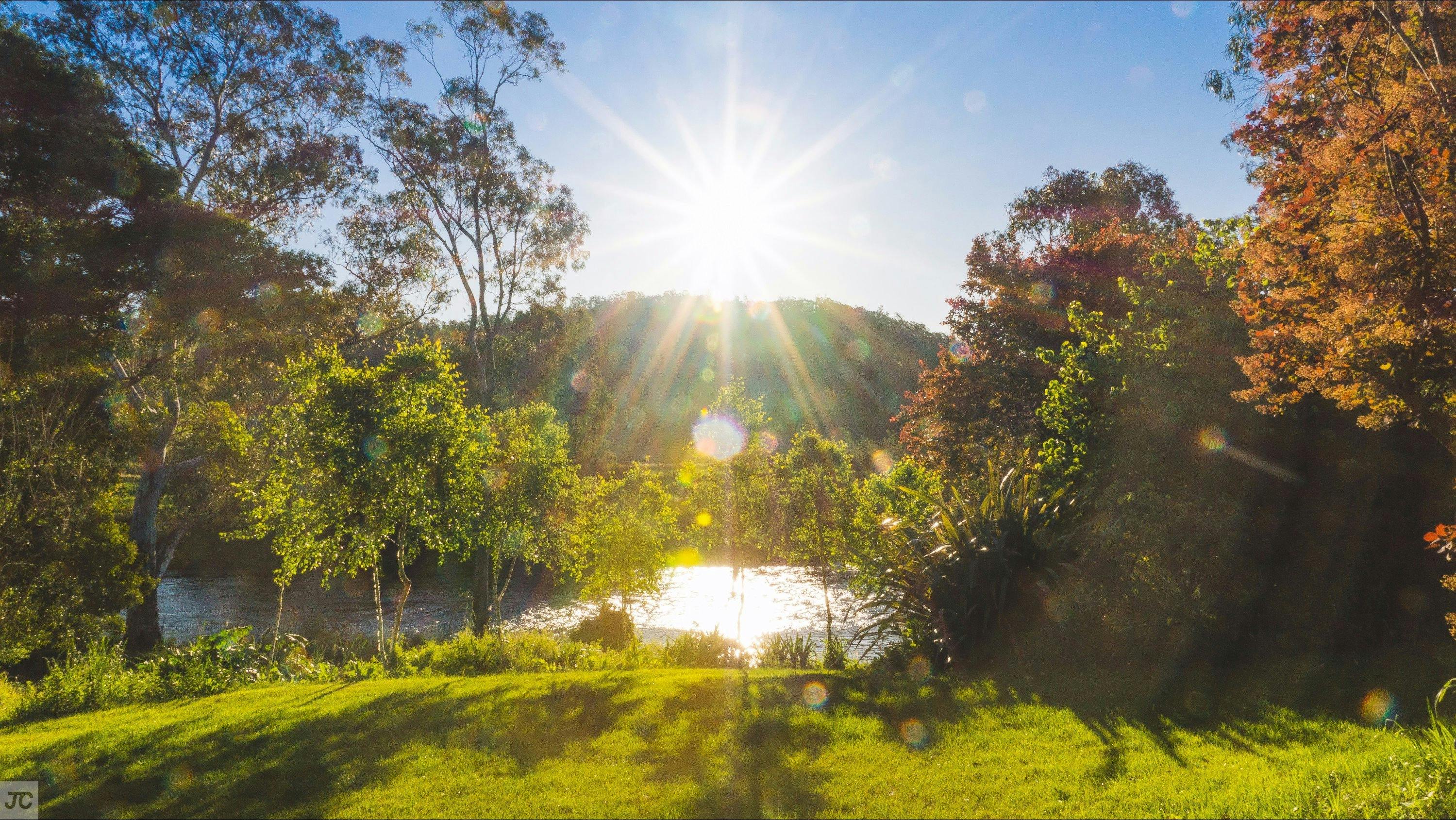 Riversong House sits beside the Mitta Mitta river