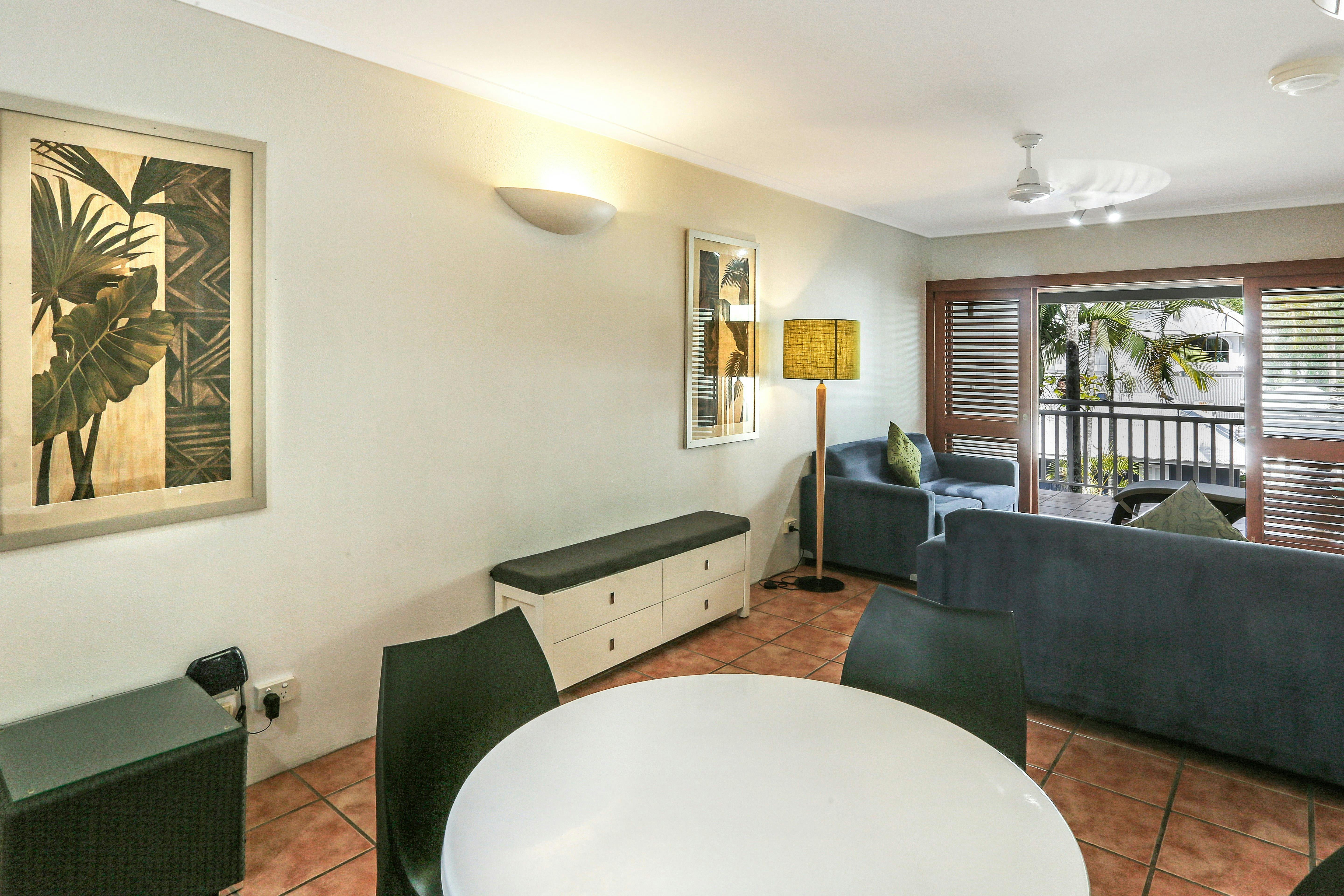 Pool View Studio Plus