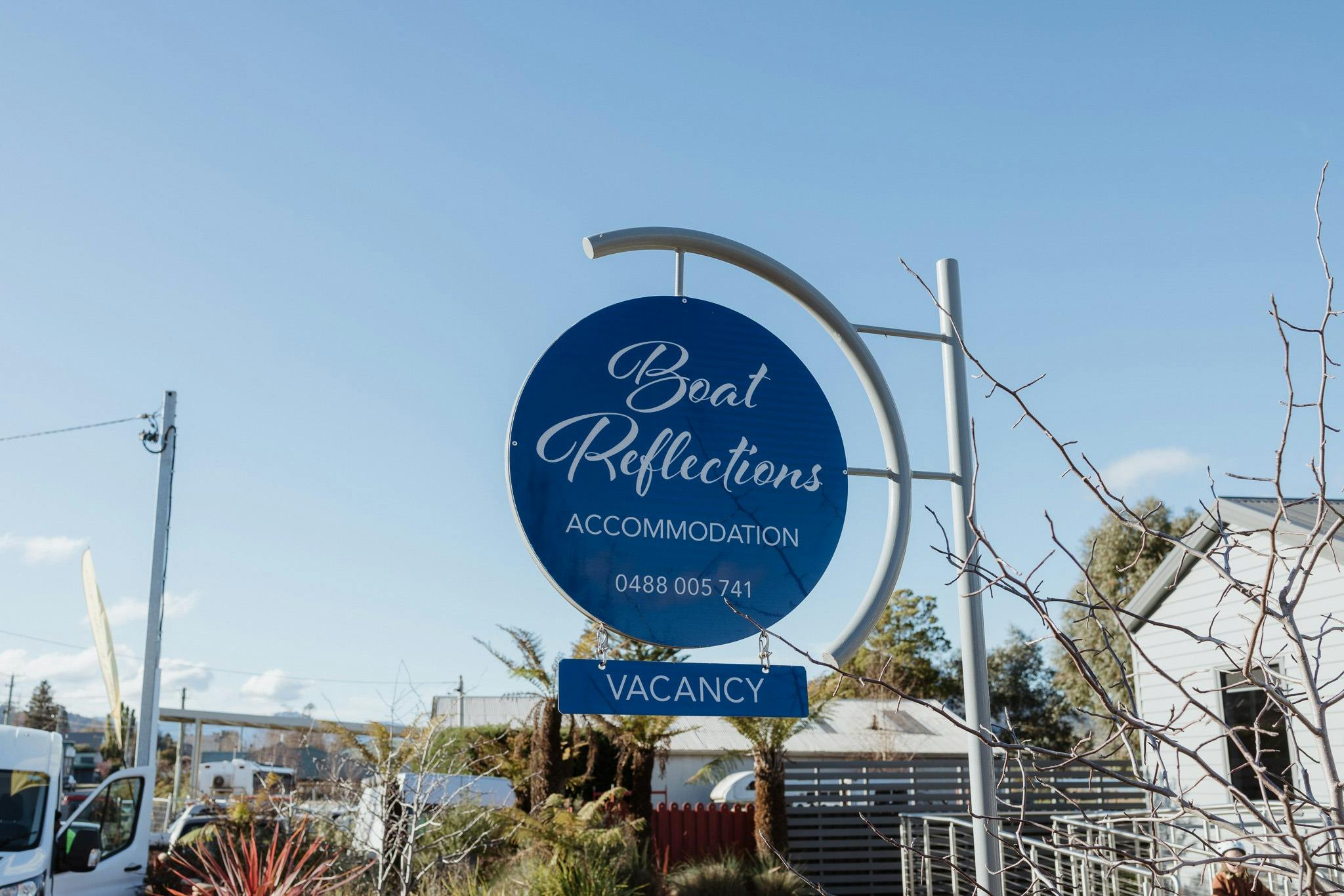 Accomodation signage in Franklin, Tasmania
