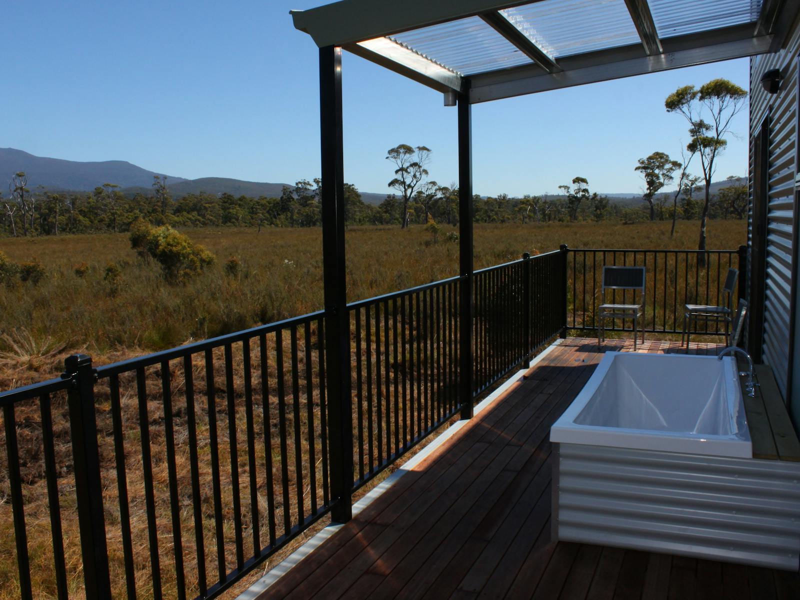 Outdoor bath to watch the stars