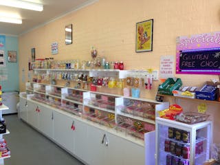 The Pier View Lolly Shop