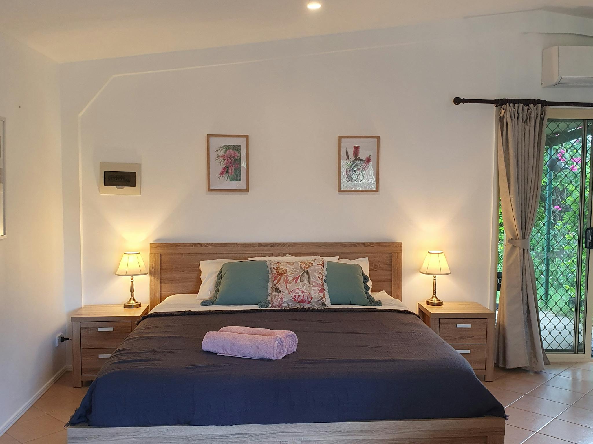 BB - king bed BB - king bed