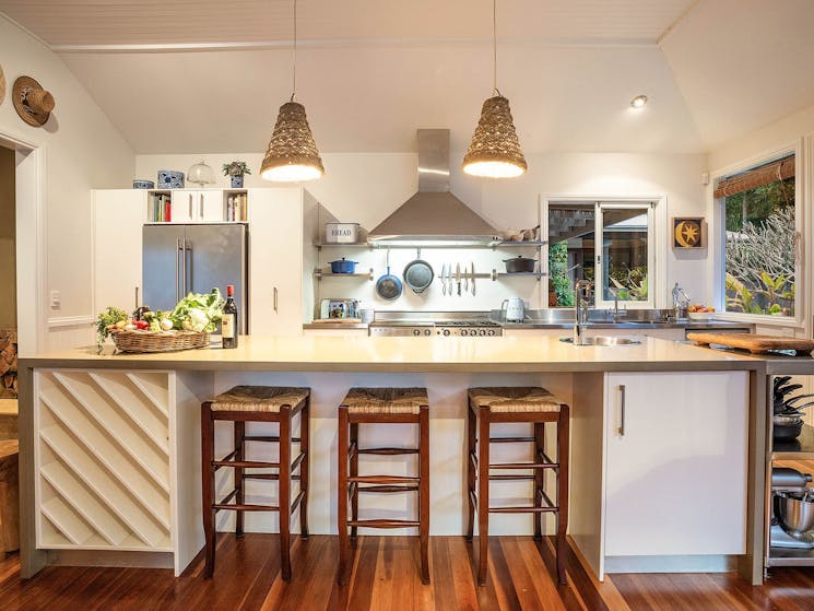 Bougainvillea House - Byron Bay - Kitchen