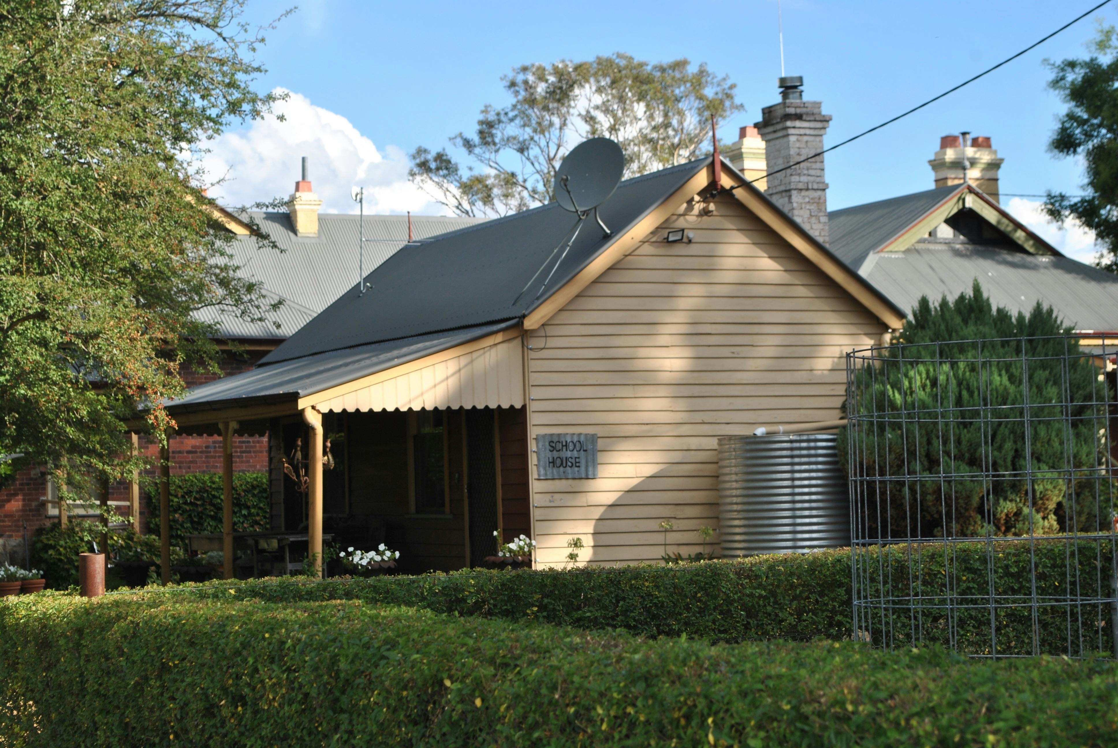 Schoolhouse - 3 room cottage