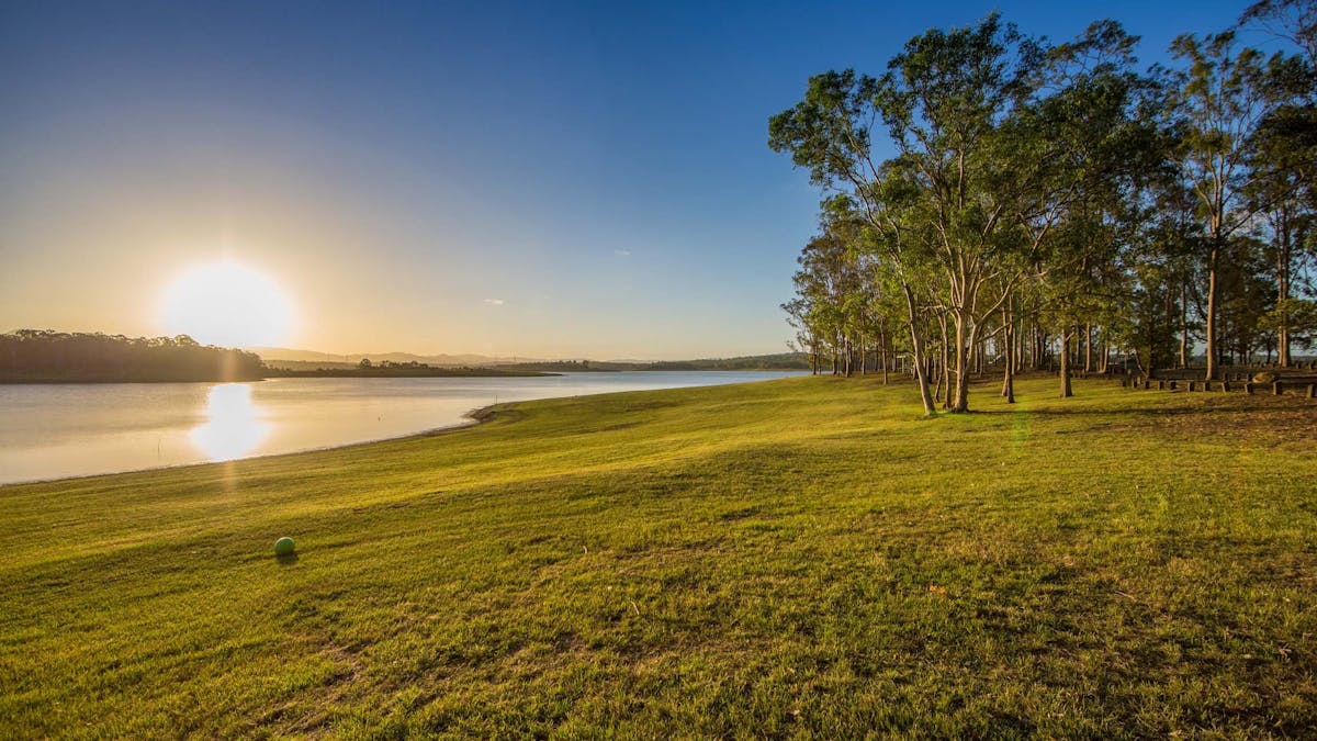 The sun going down over Lake Samsonvale at Bullocky Rest