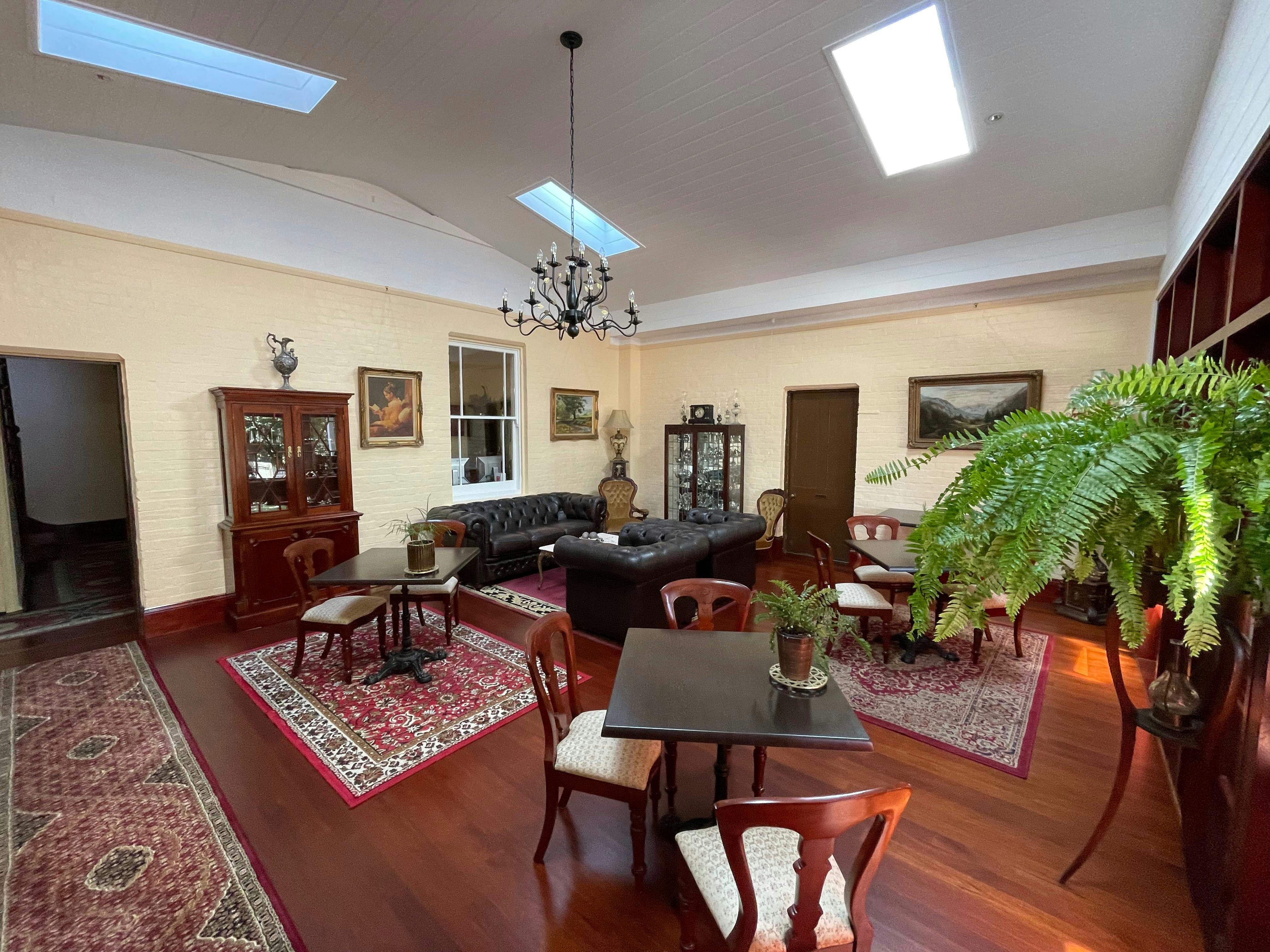 LH Wyndham Room 2