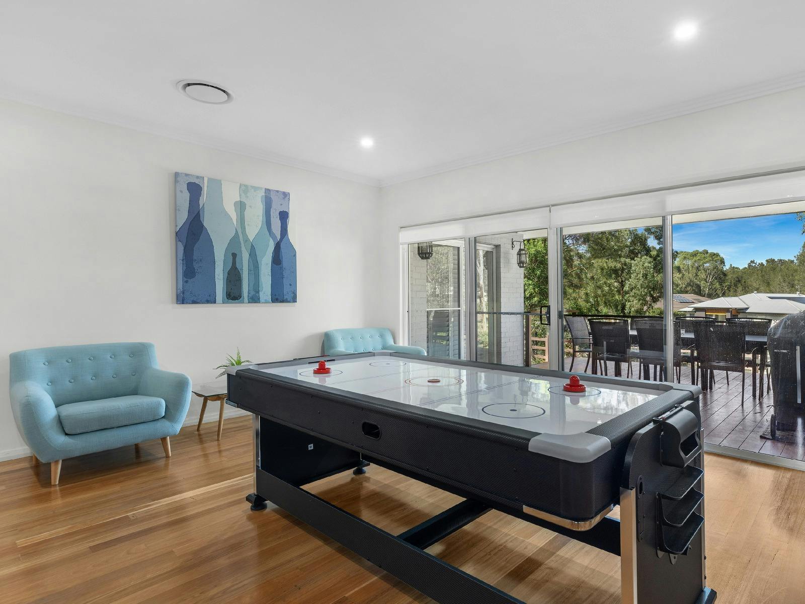 Unwined at The Vintage