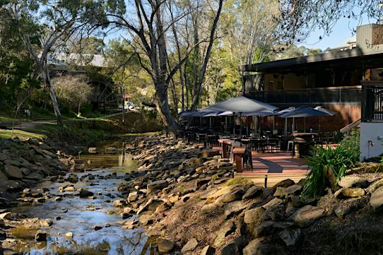 Bridgewater Inn - Bridgewater, Food and Drink | South Australia
