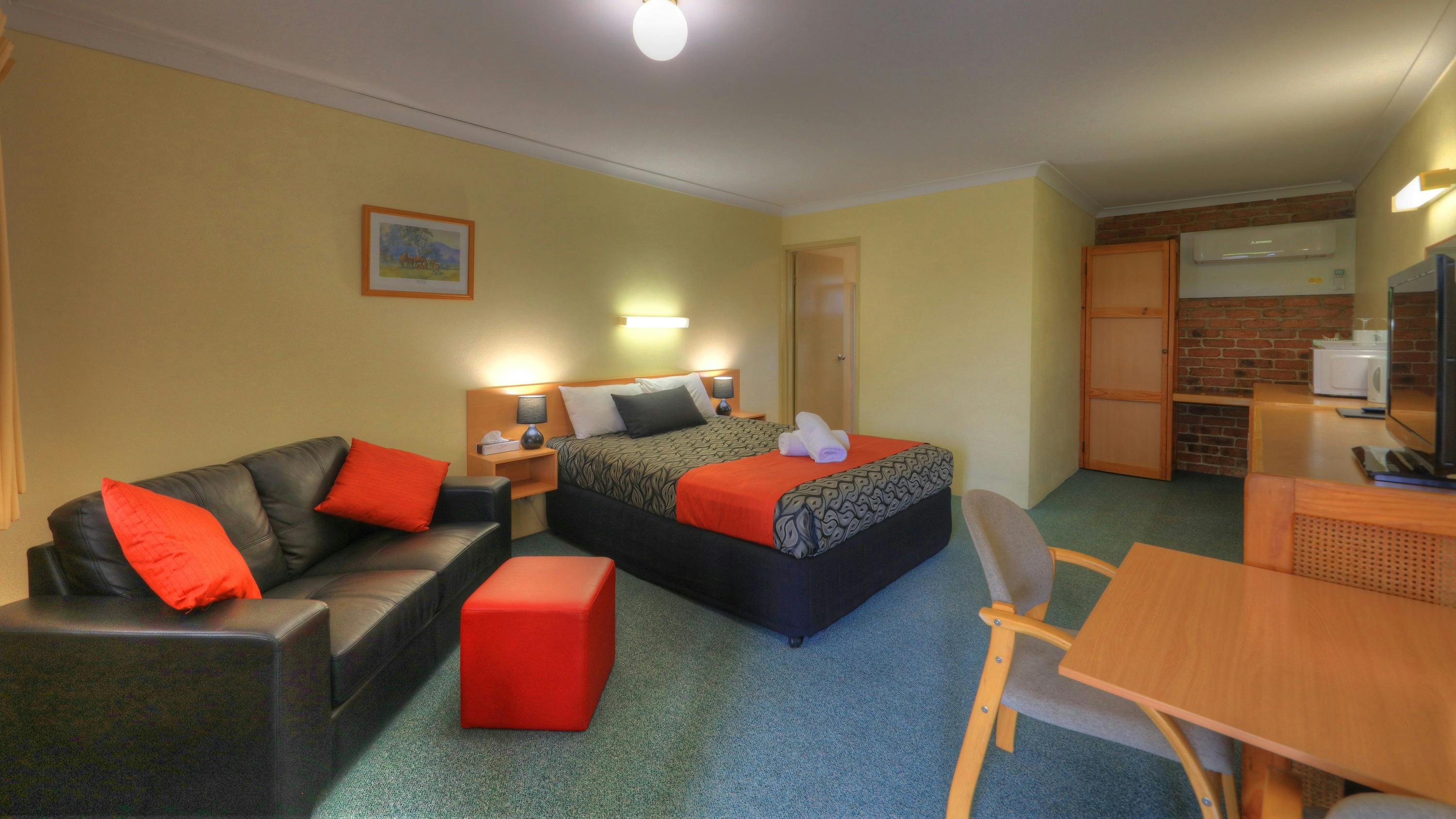 Wondai Colonial Motel And Ivorys Restaurant Queensland