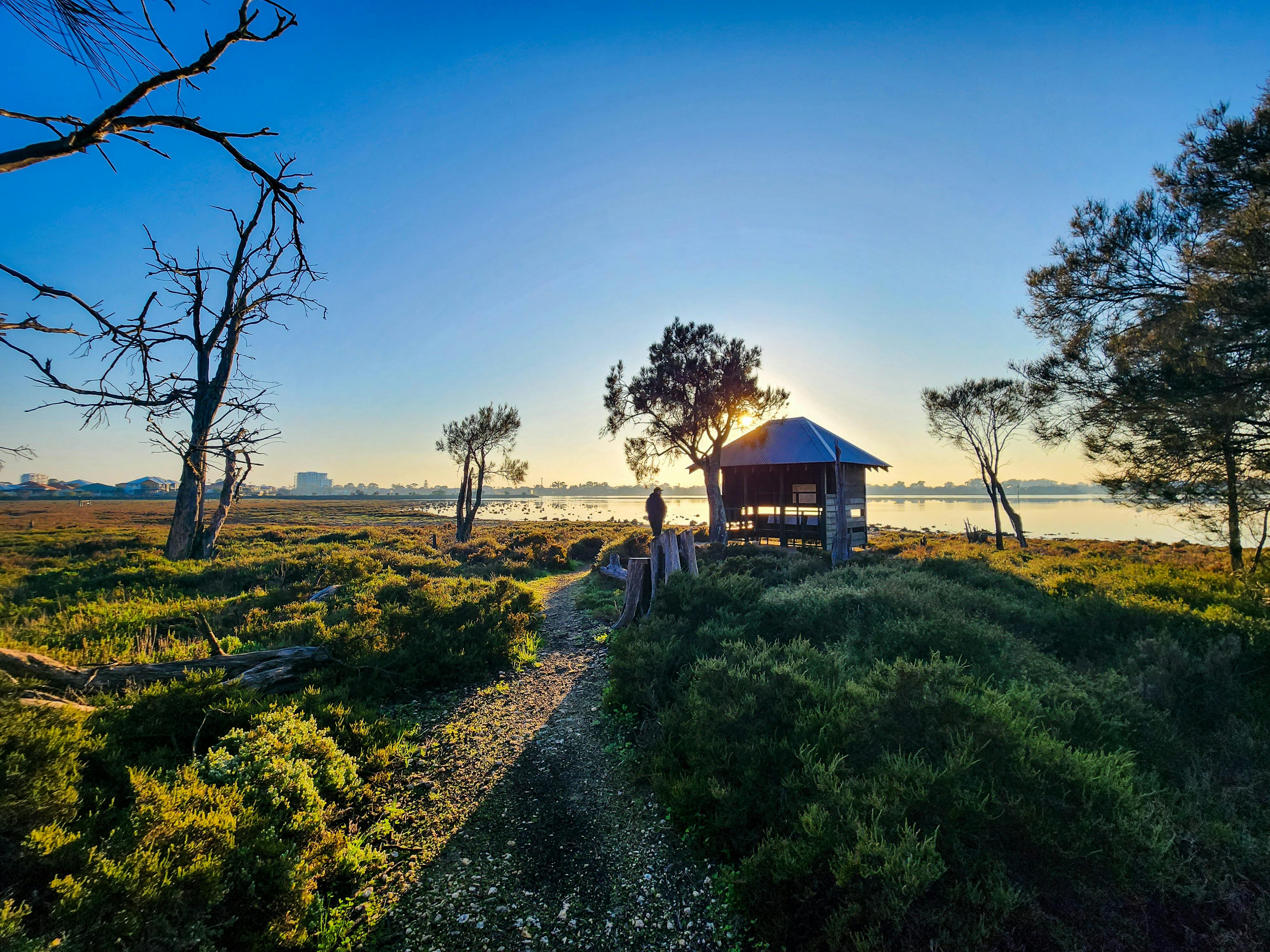 Samphire Cove Walk Trail Bird Hide