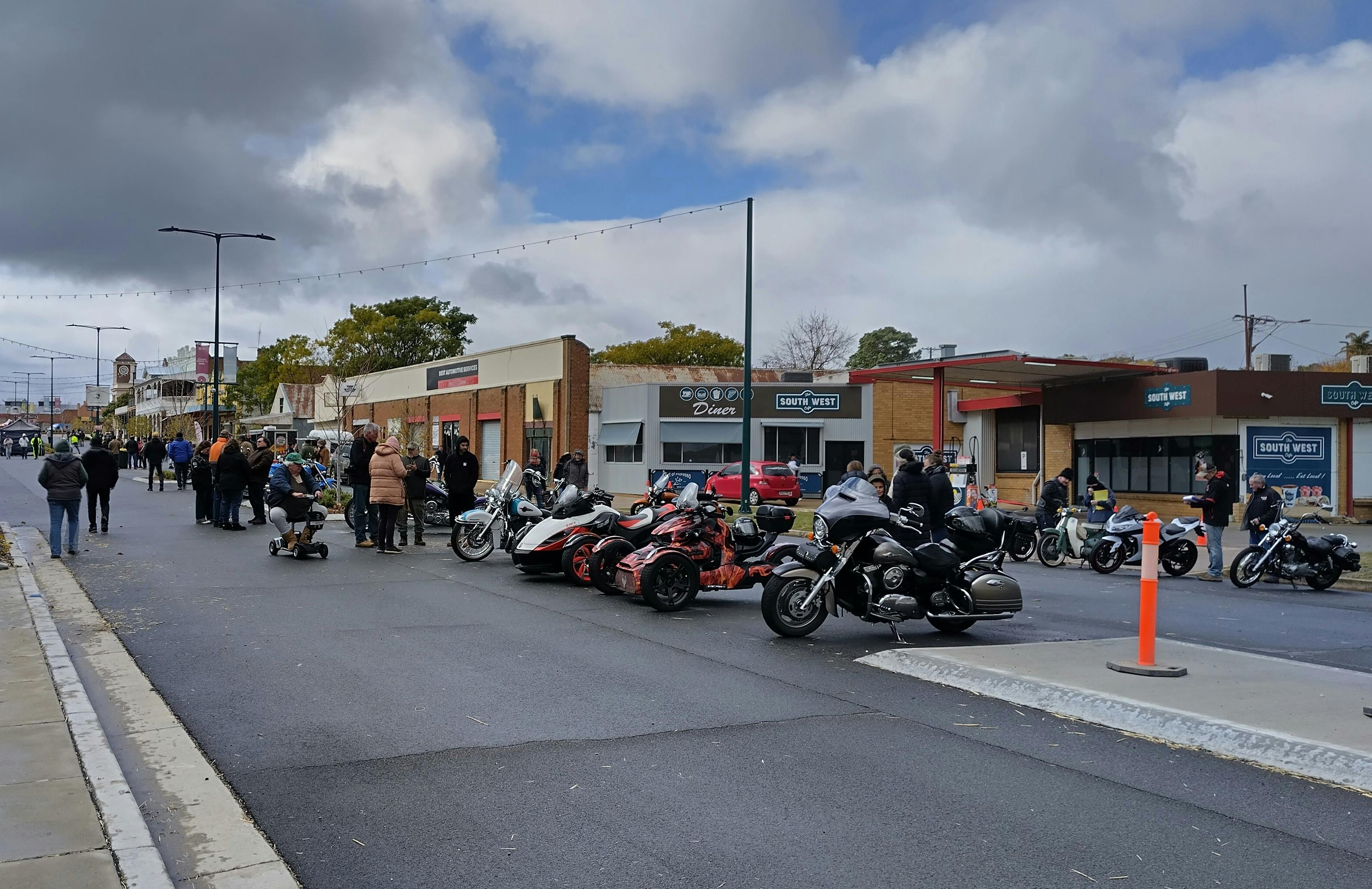 Grenfell Motorcycle Show N Shine