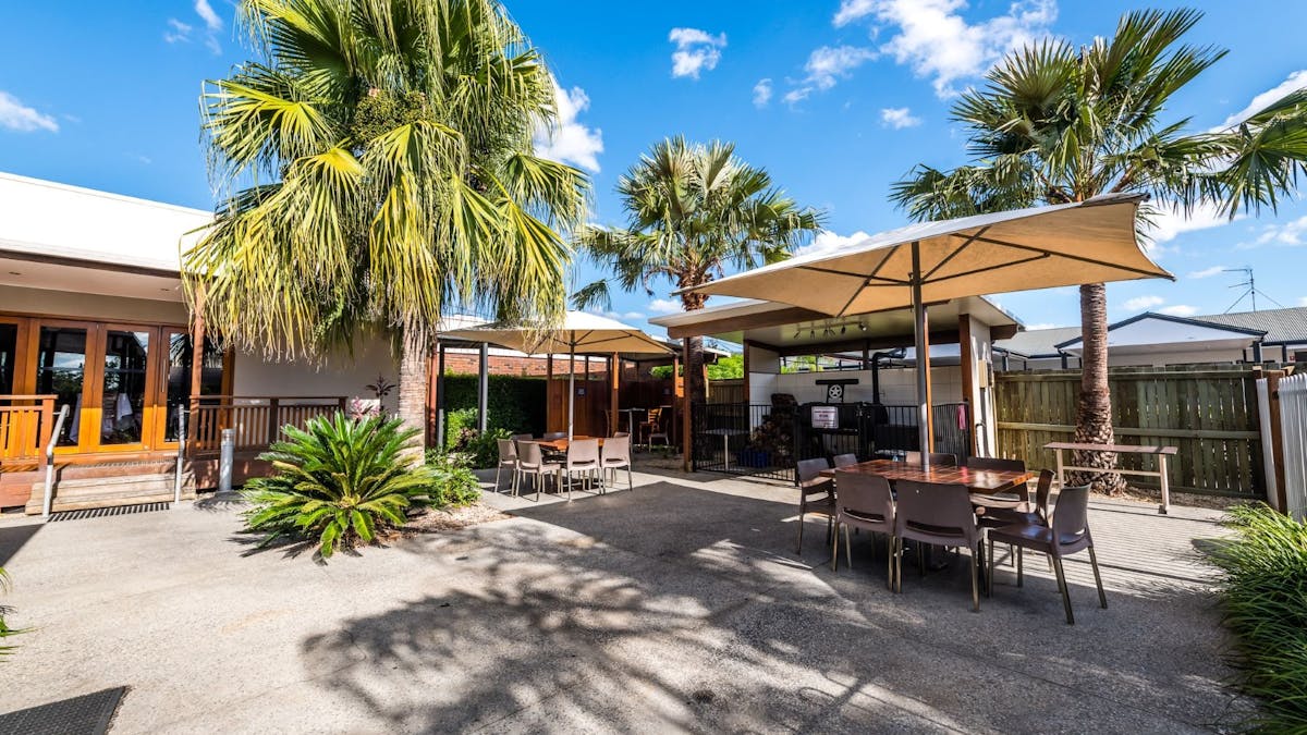 outdoor eating