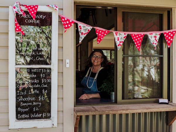 Bell Pips'n'Cherries Cafe