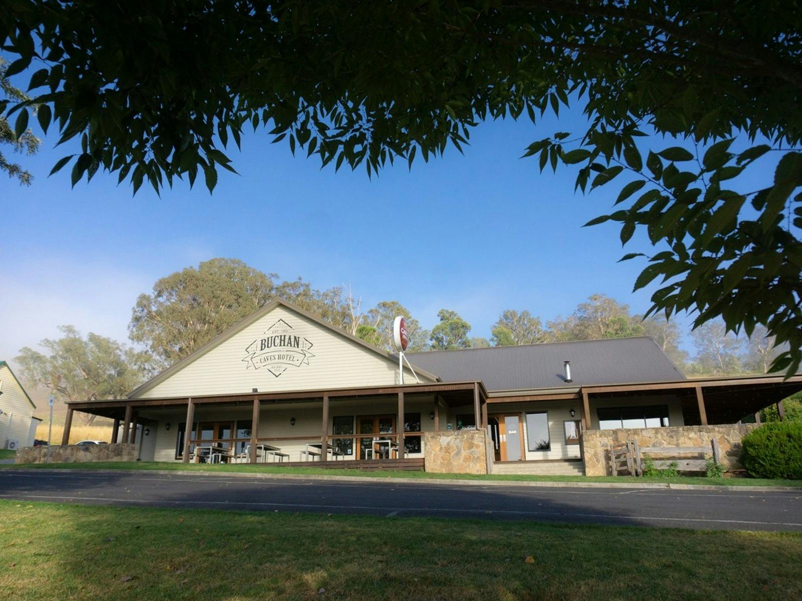 Buchan Caves Hotel