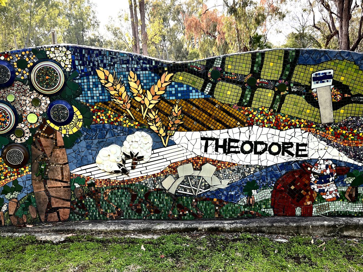 Junction Park, Theodore