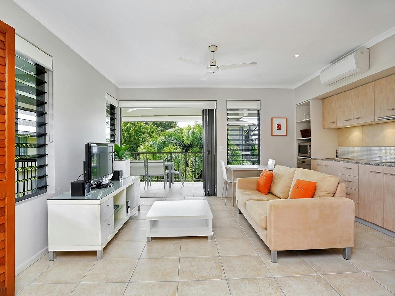 Living Area Living Area