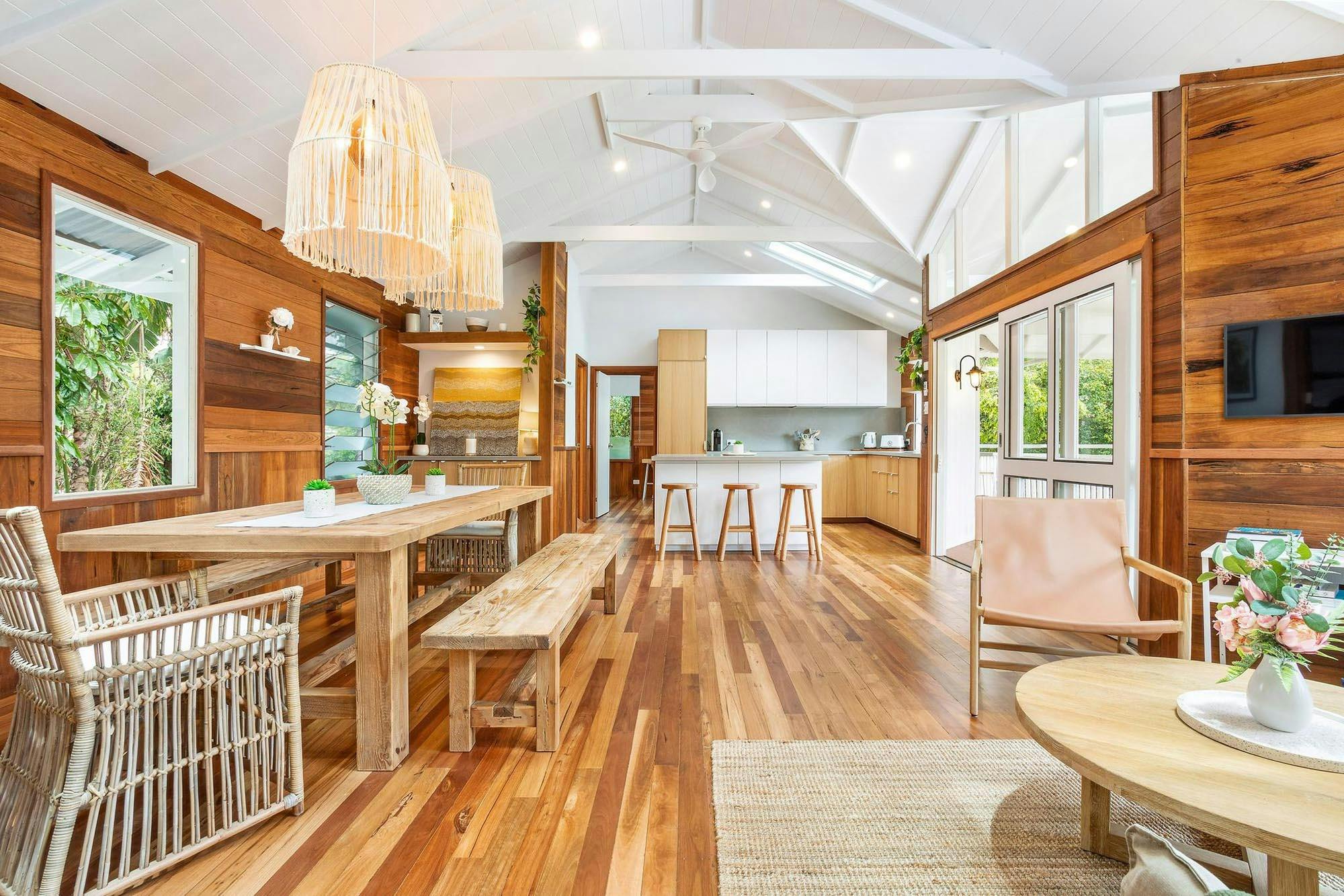 Golden Hus - South Golden Beach - Living Room view of Dining and Kitchen b