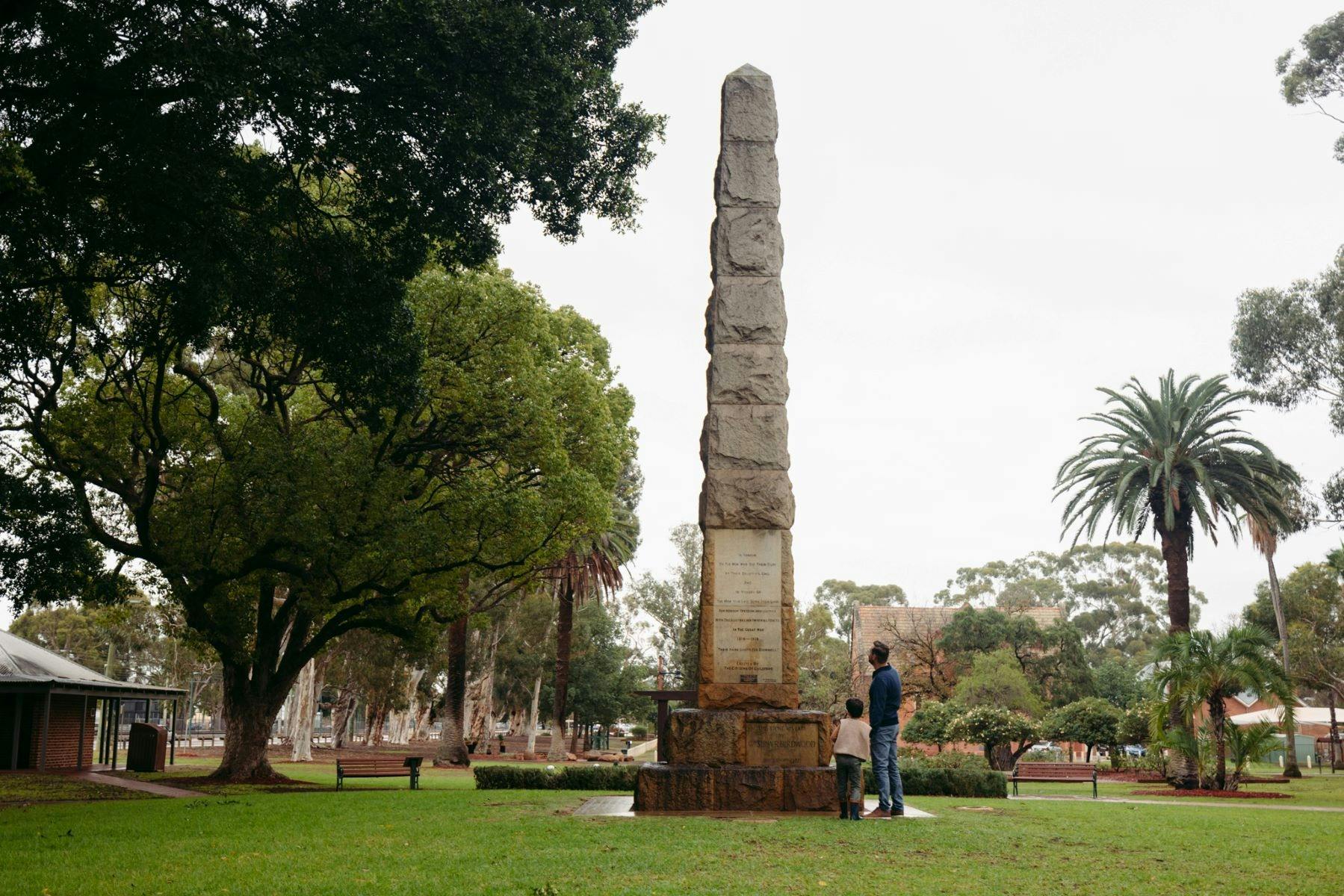 Stirling Square Oberlisk