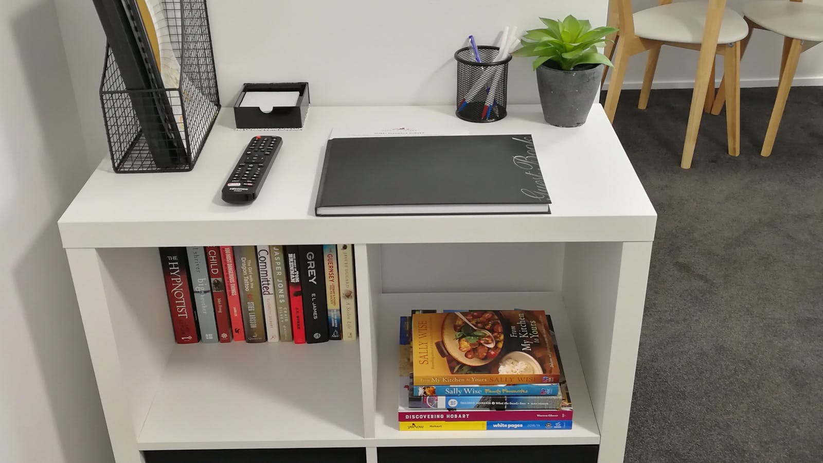 Apt 4 view to dining