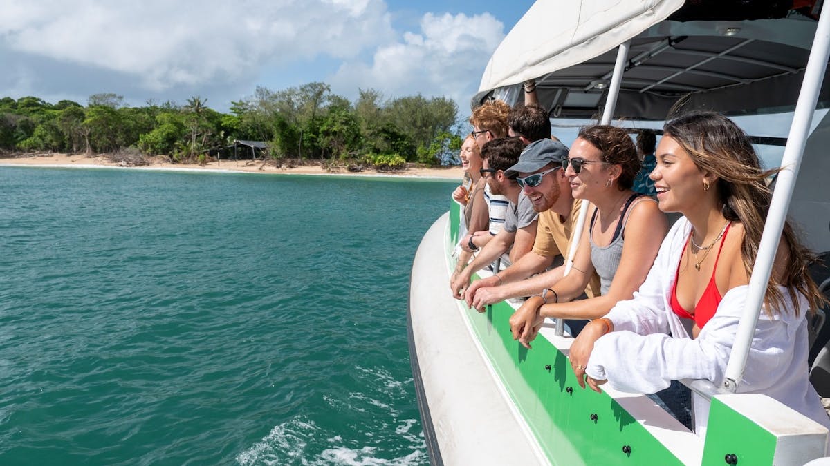 New Frankland Islands vessel
