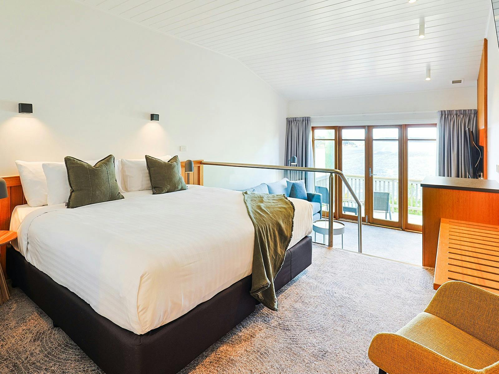 Premium Harbour View room