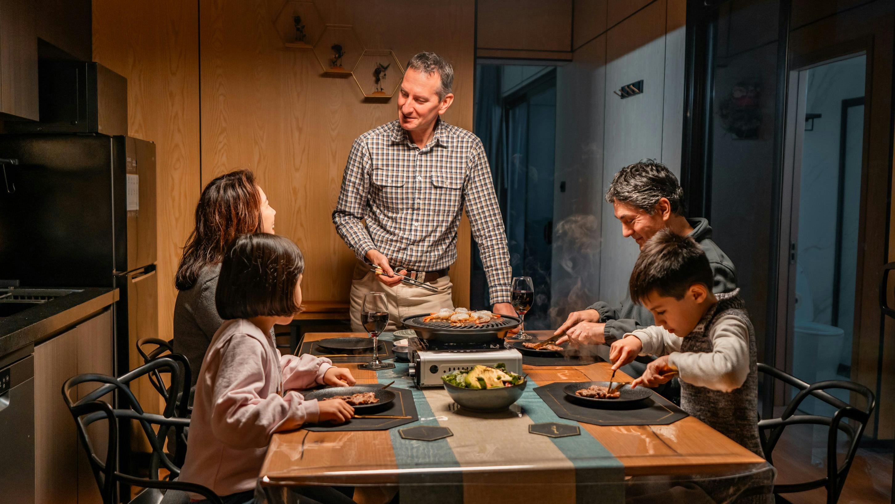 dinner, hosting, tiny house