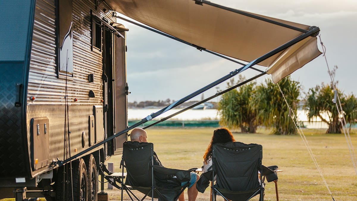 Broadwater Tourist Park - Waterview powered site