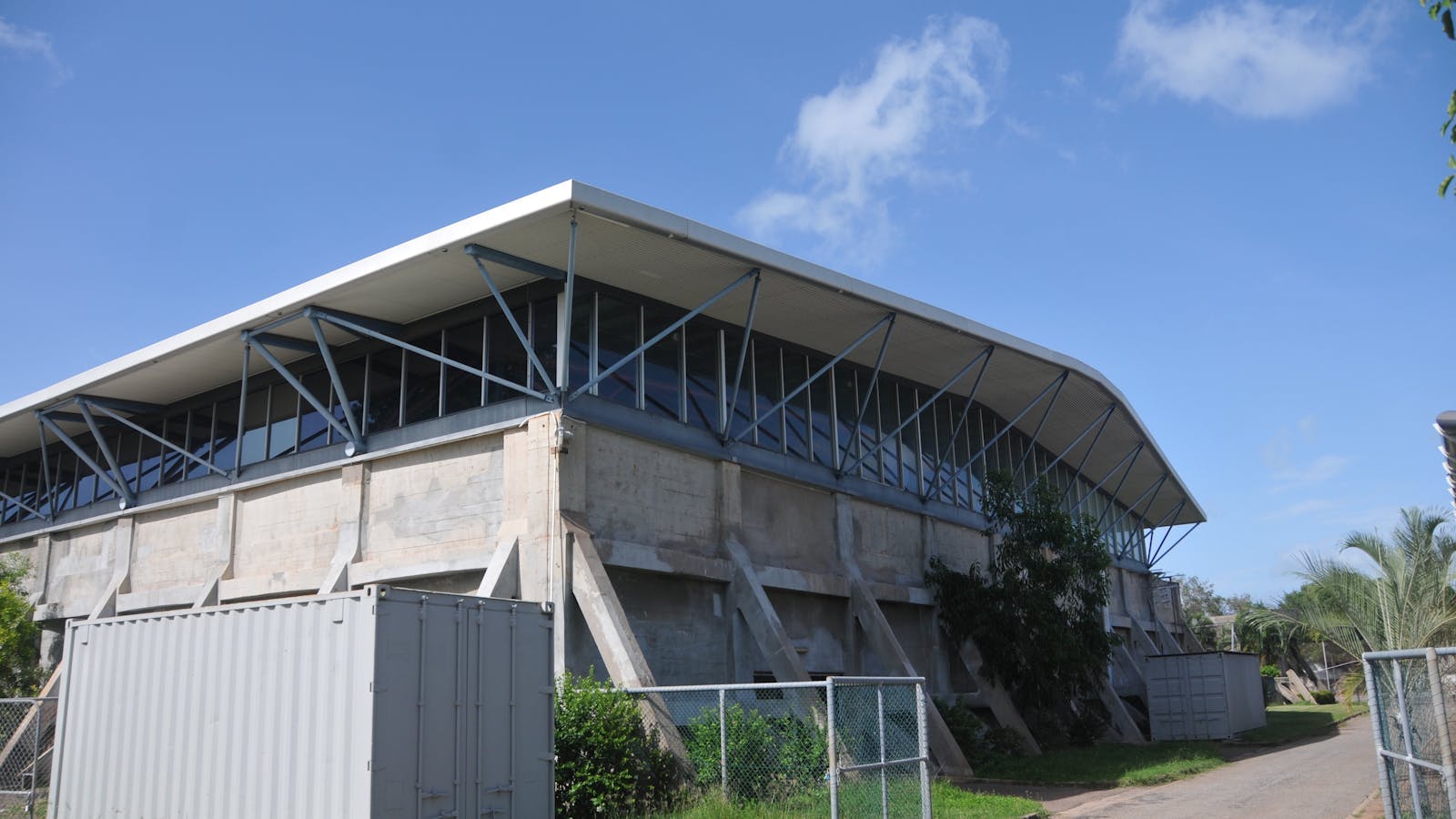 Vesteys Tank Darwin High School
