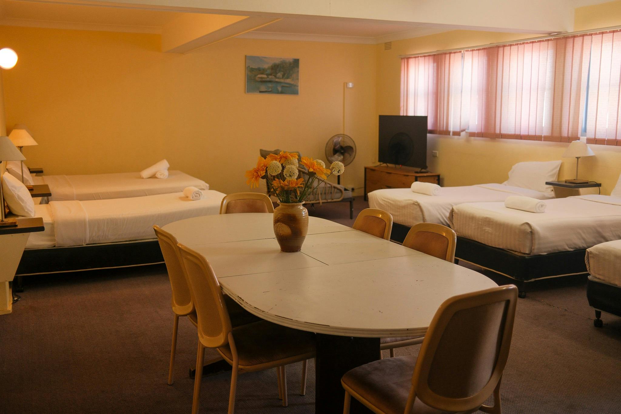Family room at the Gateway Motor Inn Narrandera