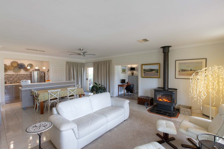 Angaston House