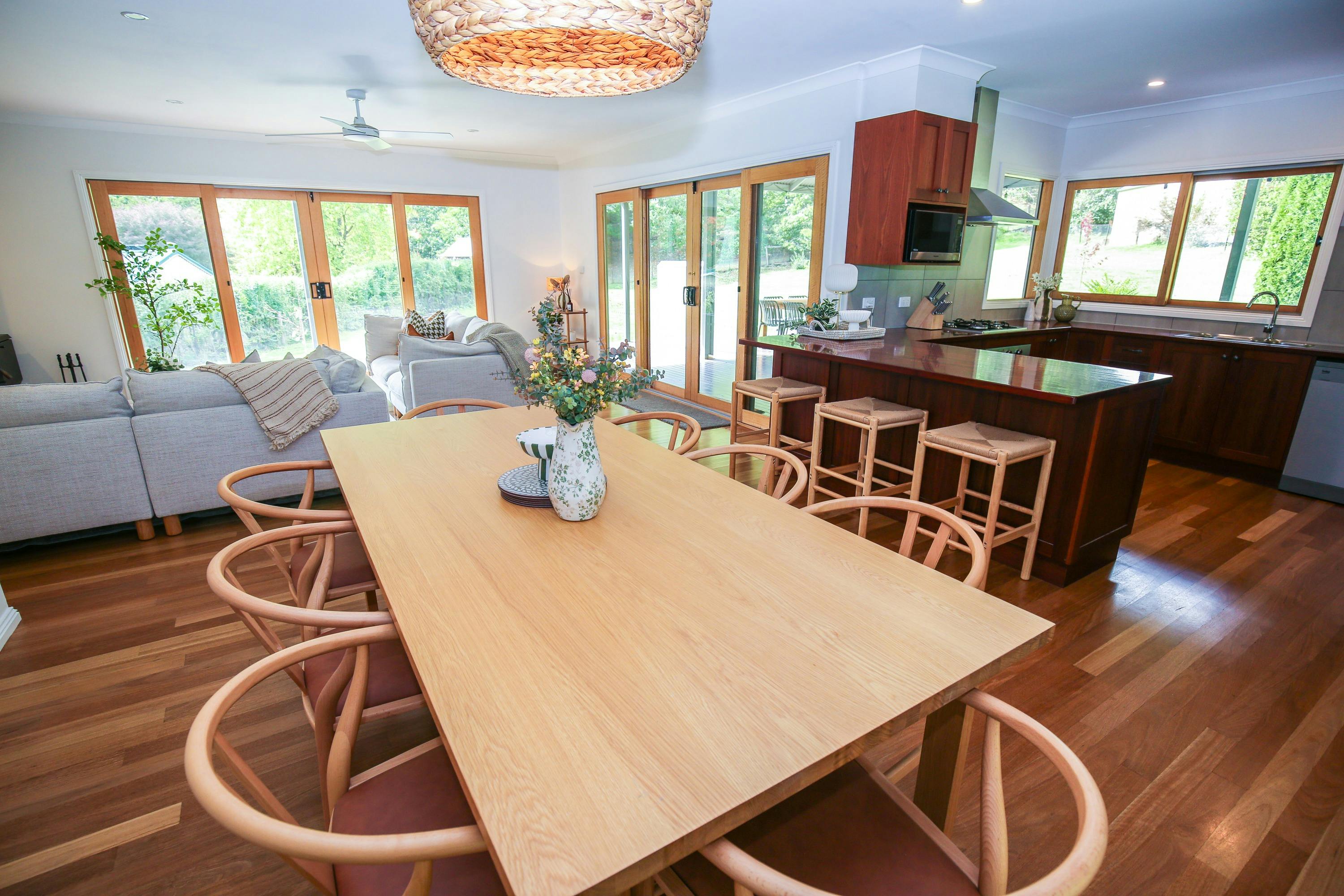 Dining and kitchen at Wandi Hideaway