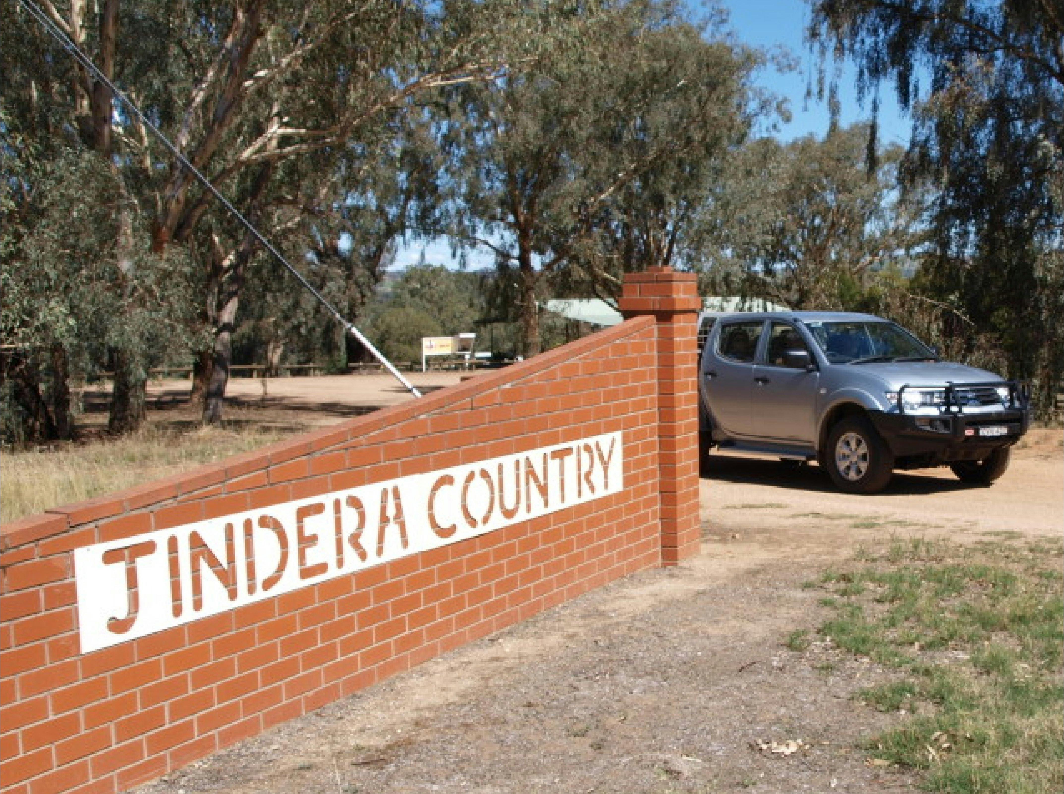 Jindera Country Golf Club NSW Holidays & Things to Do
