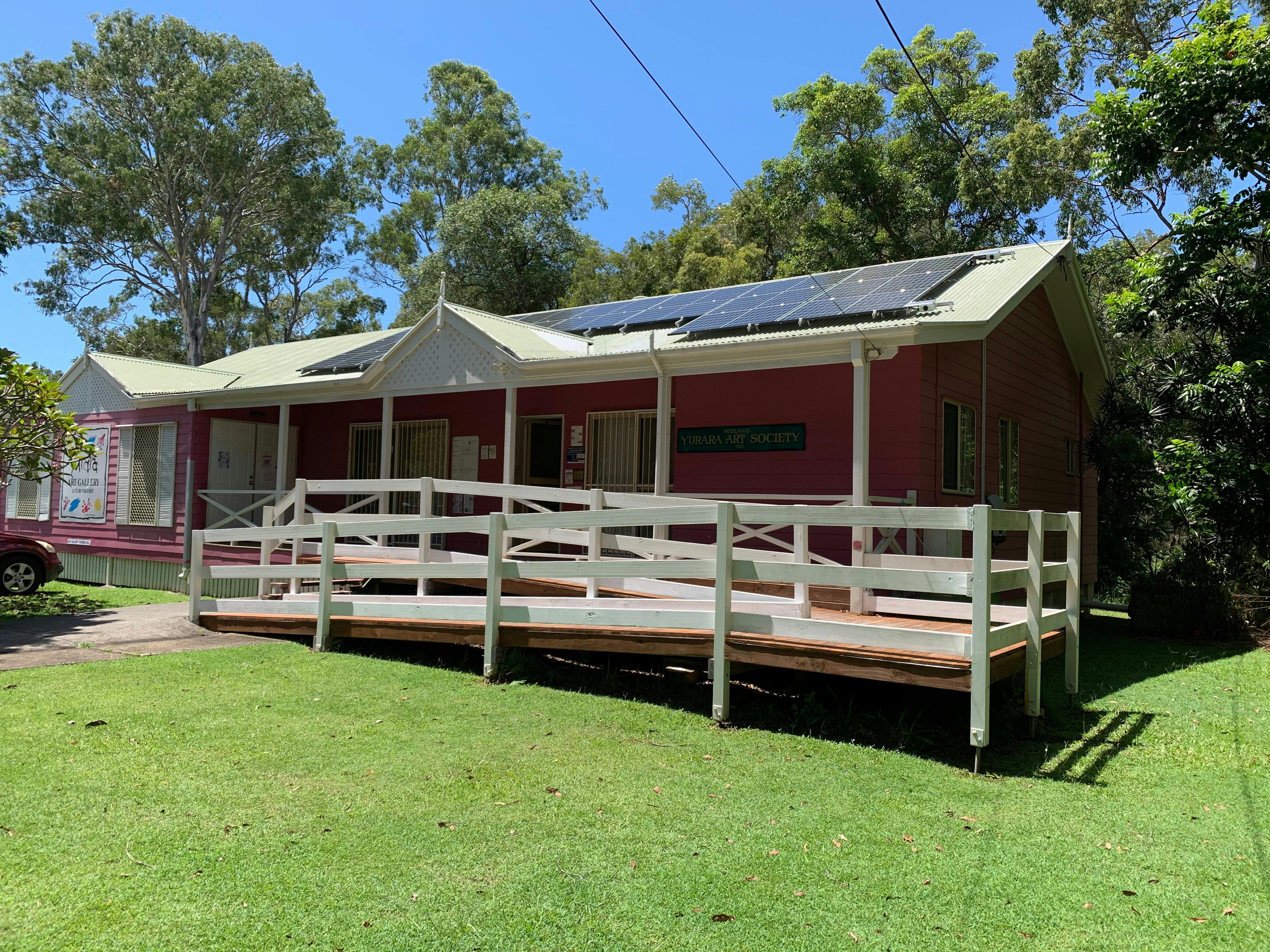 Redland Yurara Art Gallery And Studio Attractions Queensland