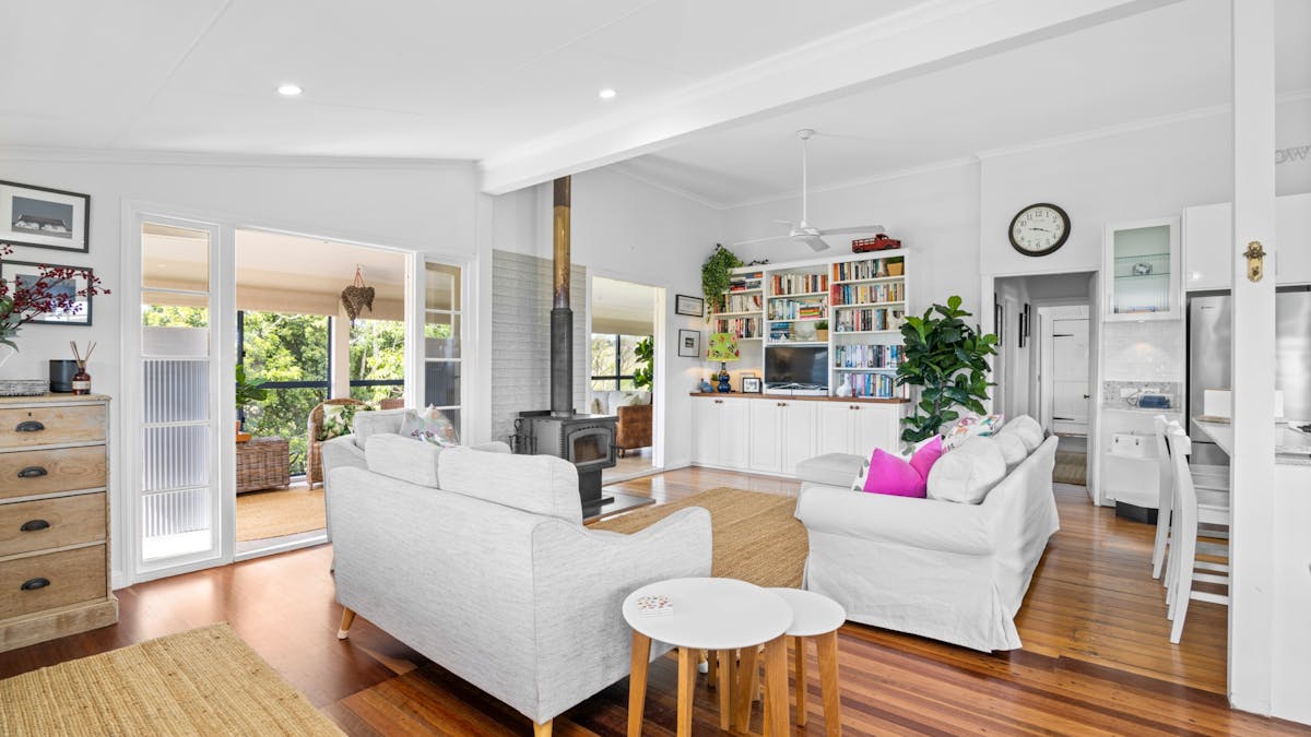 The light ans spacious cottage lounge. Wood burning stove, many boardgames and books