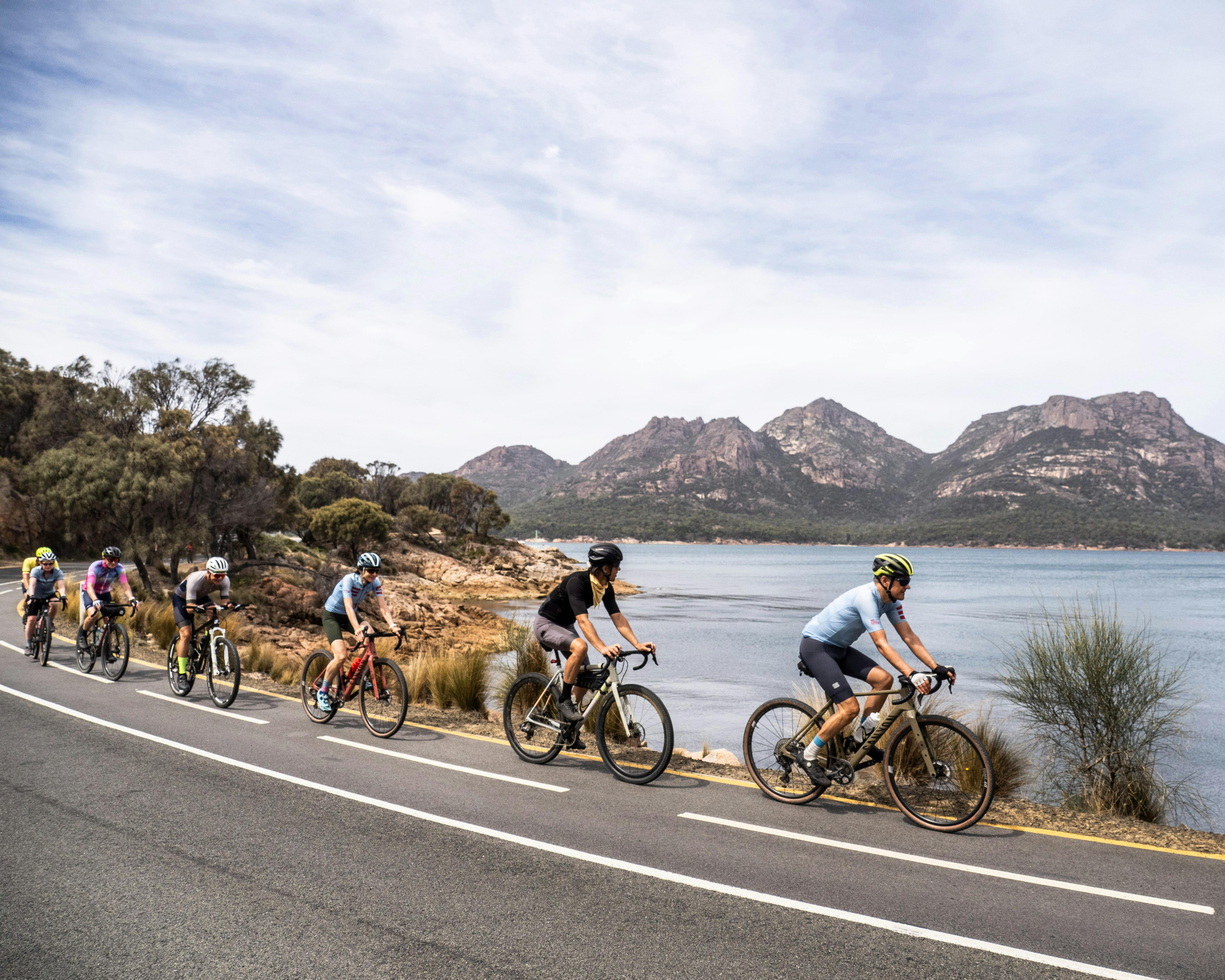 Après Vélo Cycling Tours