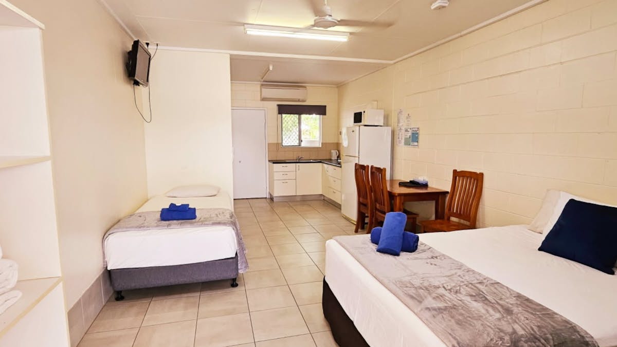 Twin Room with Kitchenette