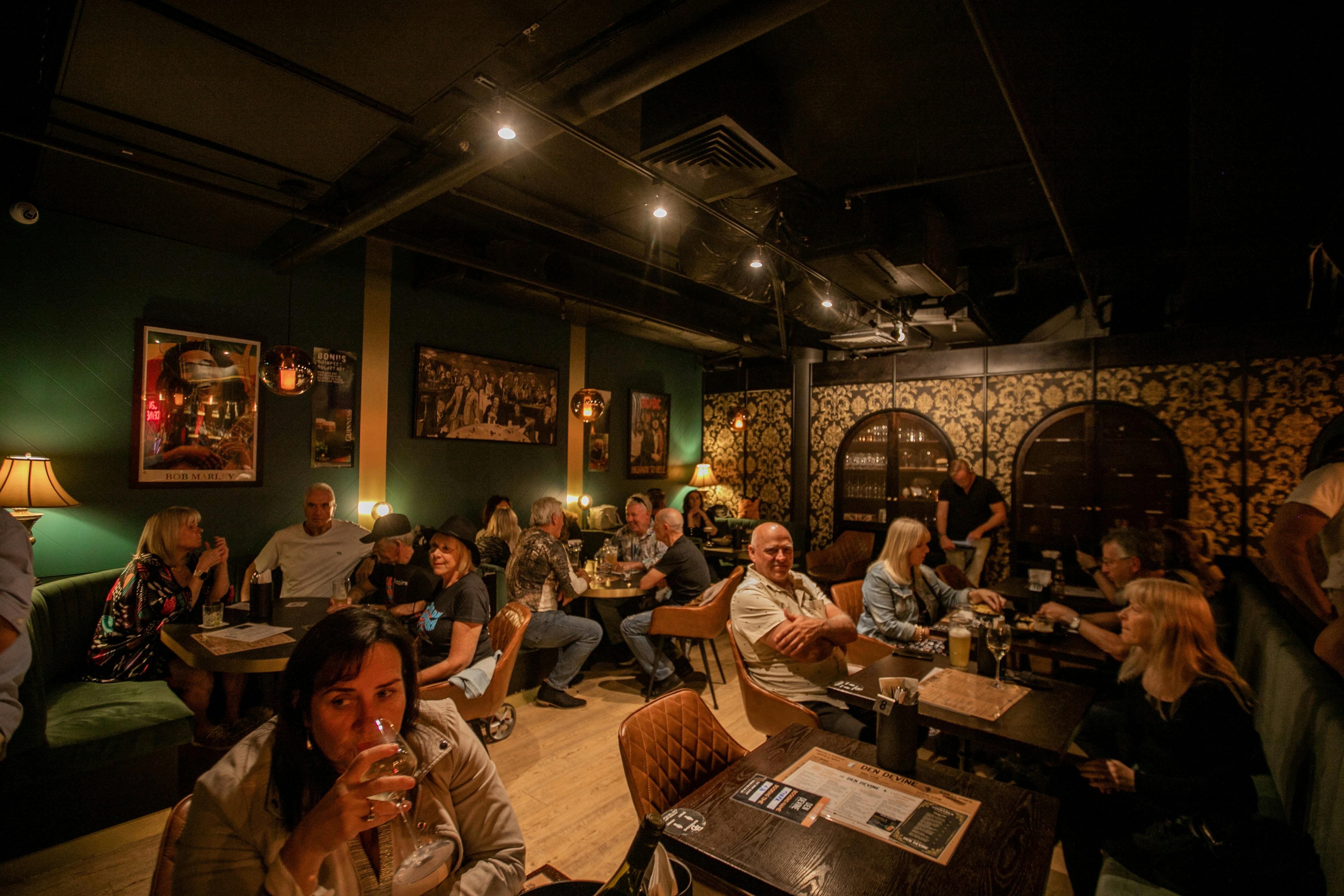 Relax and connect in our inviting, versatile dining space with ample seating options for socializing