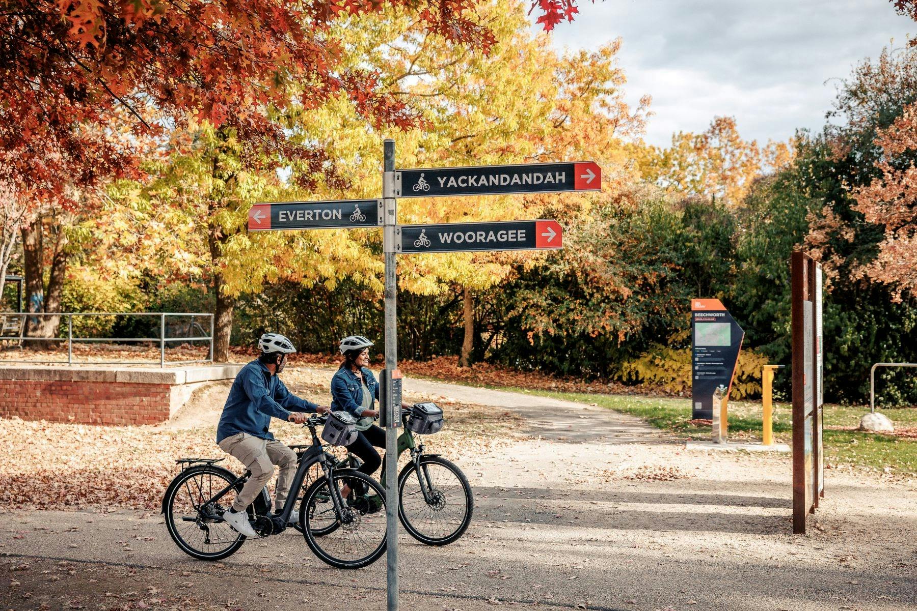 Two people cycling on the Murray to Mountains Rail Trail