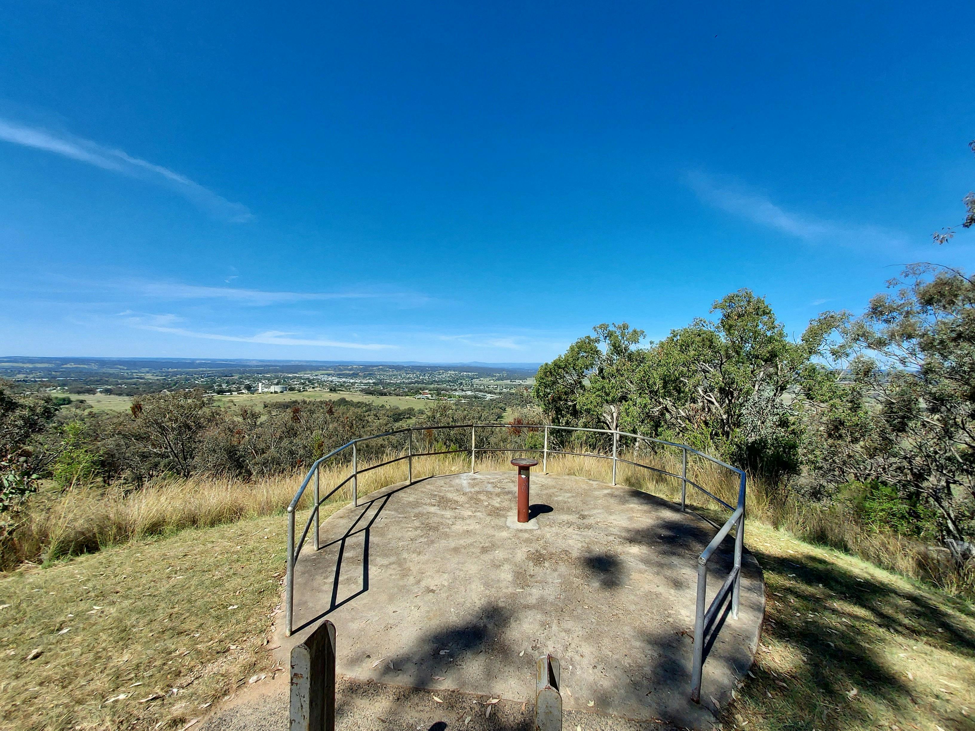 View of Inverell from viewing platform at the lookout