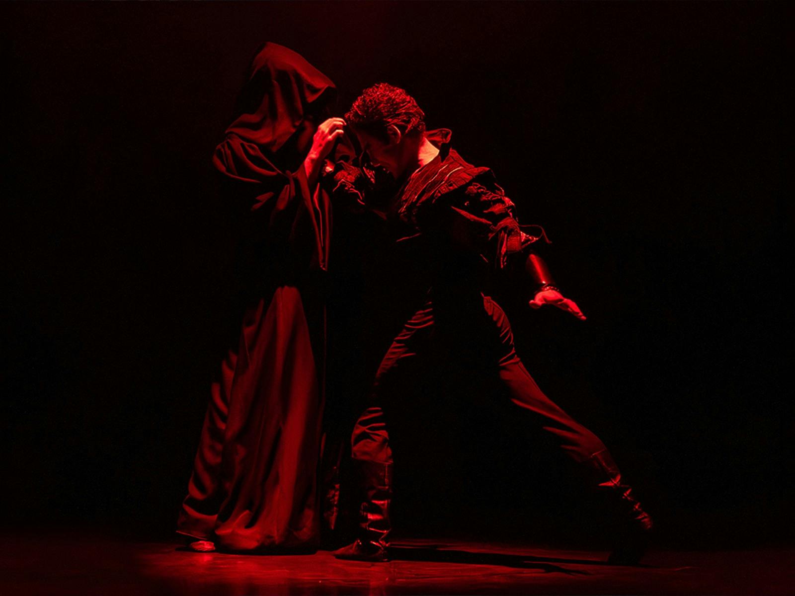 Dracula: Ballet at its Darkest