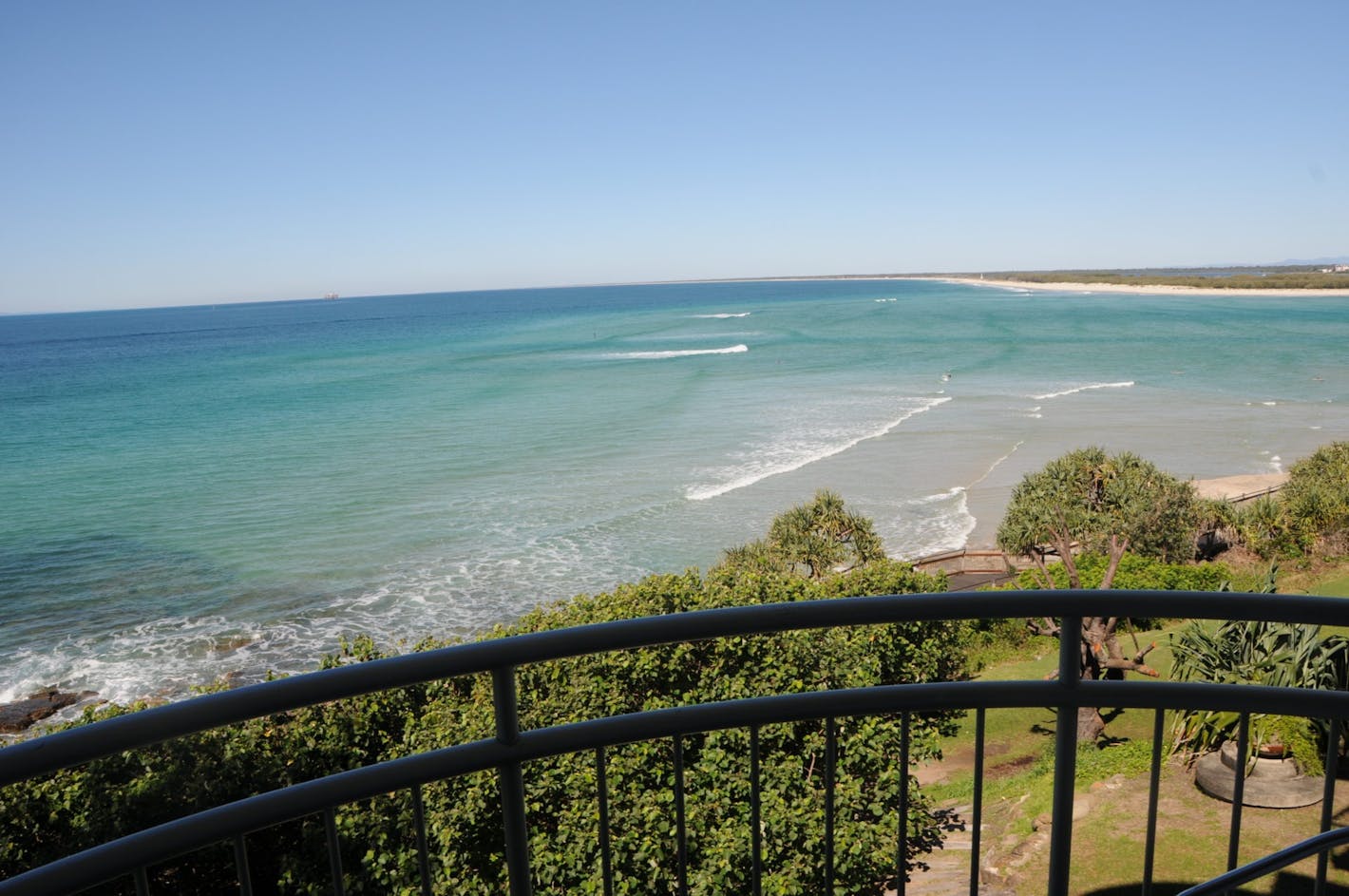 Unit 8 Seaspray Apartments, Absolute Waterfront