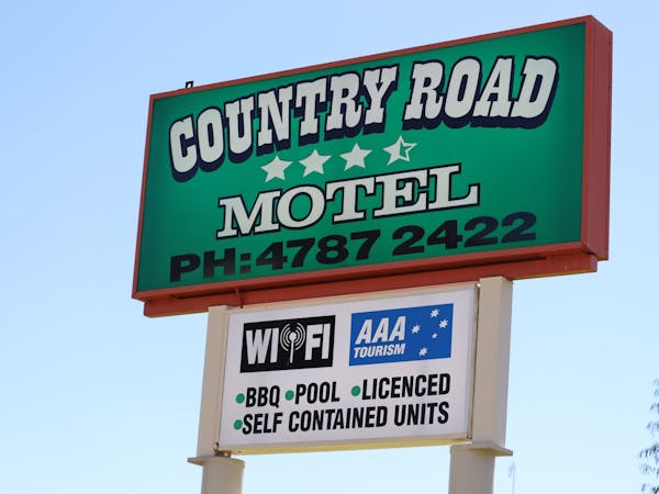 Country Road Motel