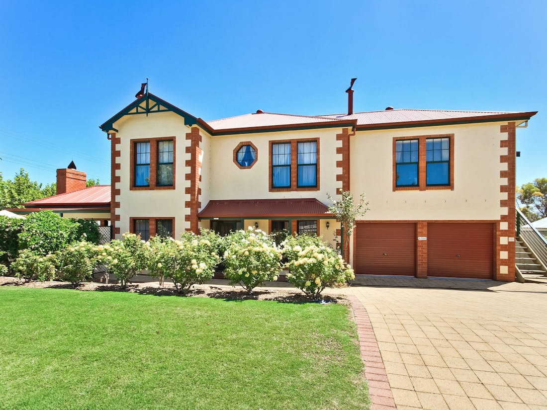 Wine And Roses Bed And Breakfast McLaren Vale,