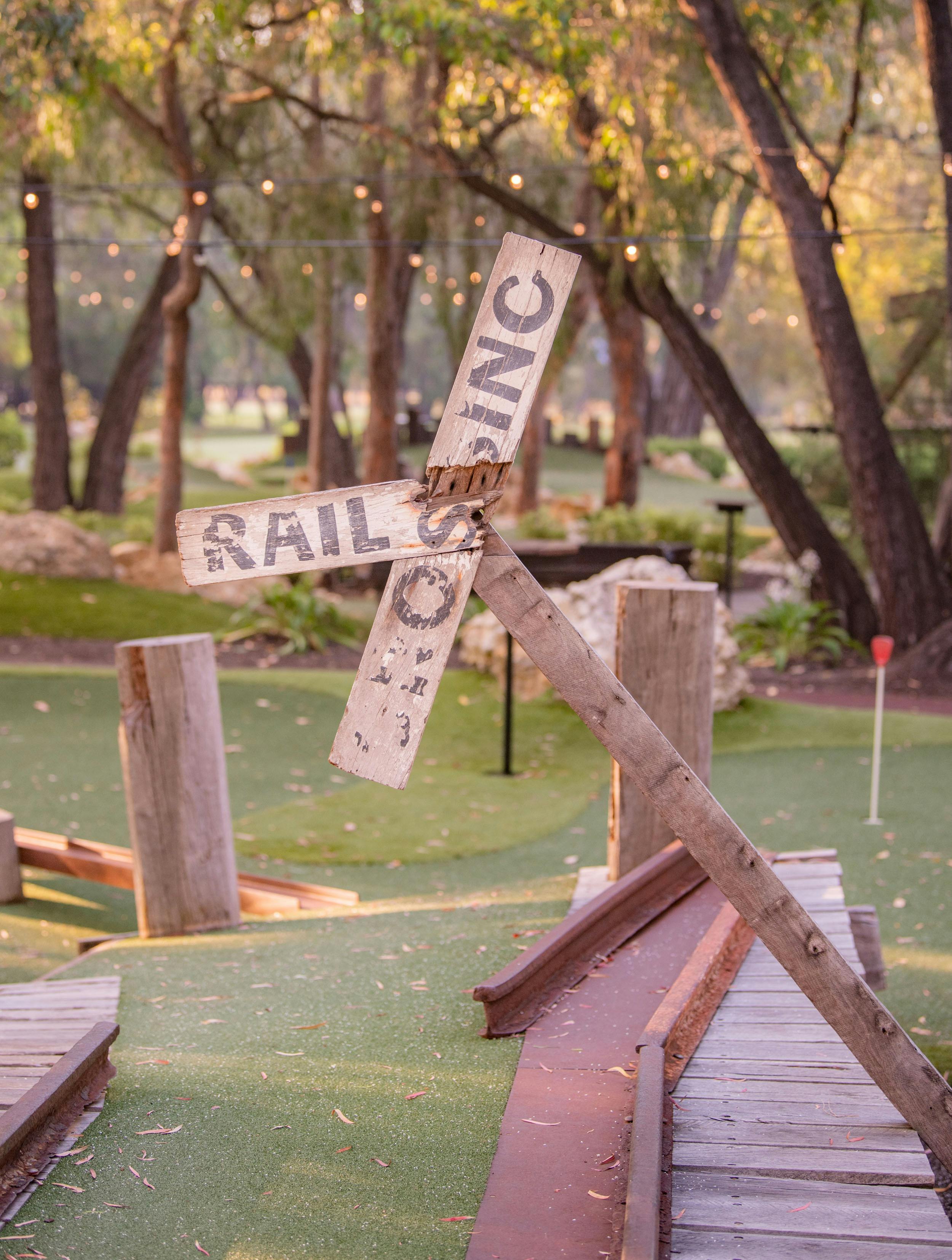 The Par 3 - Golf and Minigolf